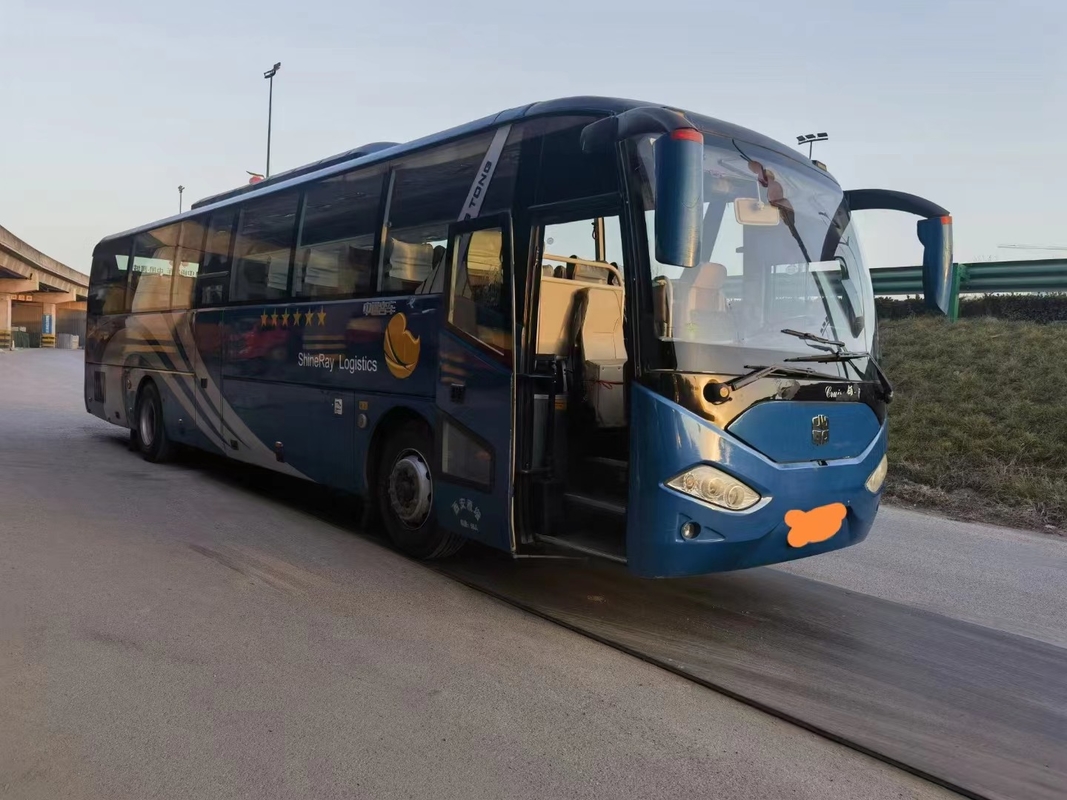 Wechaiはコーチ バスを2015の年55の座席によって使用されたZhongtong ZLCK6120の鋼鉄シャーシによって使用された乗客バス使用した