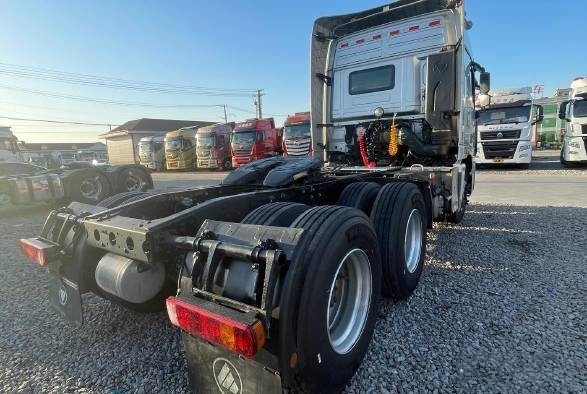 二番目にHandtoolのトレーラー6X4 460hpの最高のトレーラー多く40tはFoton BJ4259のトラクターの頭部を使用した