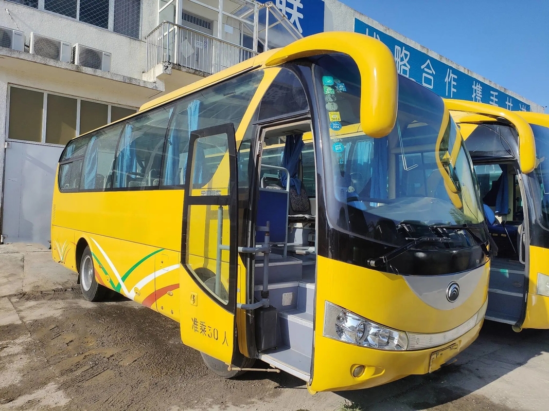 30の座席は客車黄色い色のYuchaiエンジン秒針Yutong ZK6798を使用した