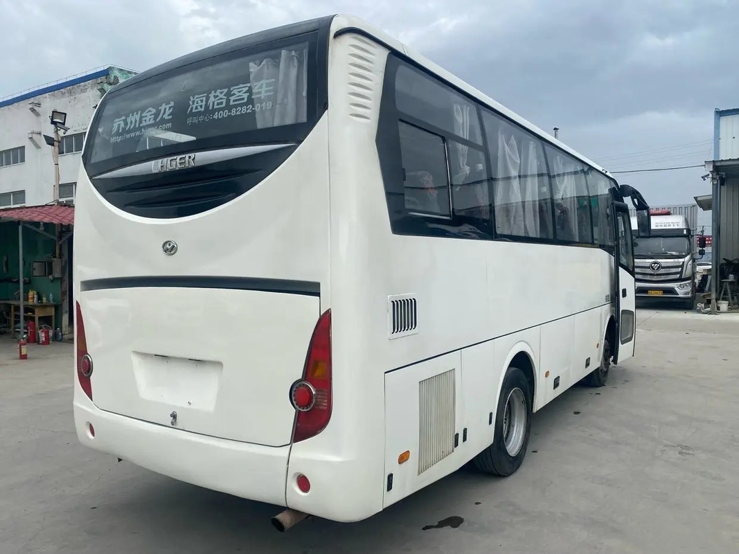 窓のYuchaiエンジン2+2の座席レイアウトACを密封する使用された乗客バス30座席はより高いKLQ6755を使用した