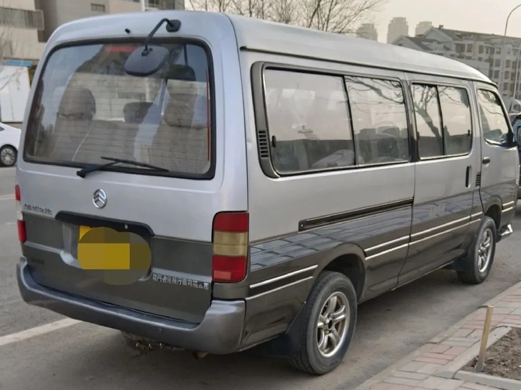 使用された小型バス前部エンジン14の座席金ドラゴンのHiace XML6532のスライディング ウインドウ銀製色5.3メートルの