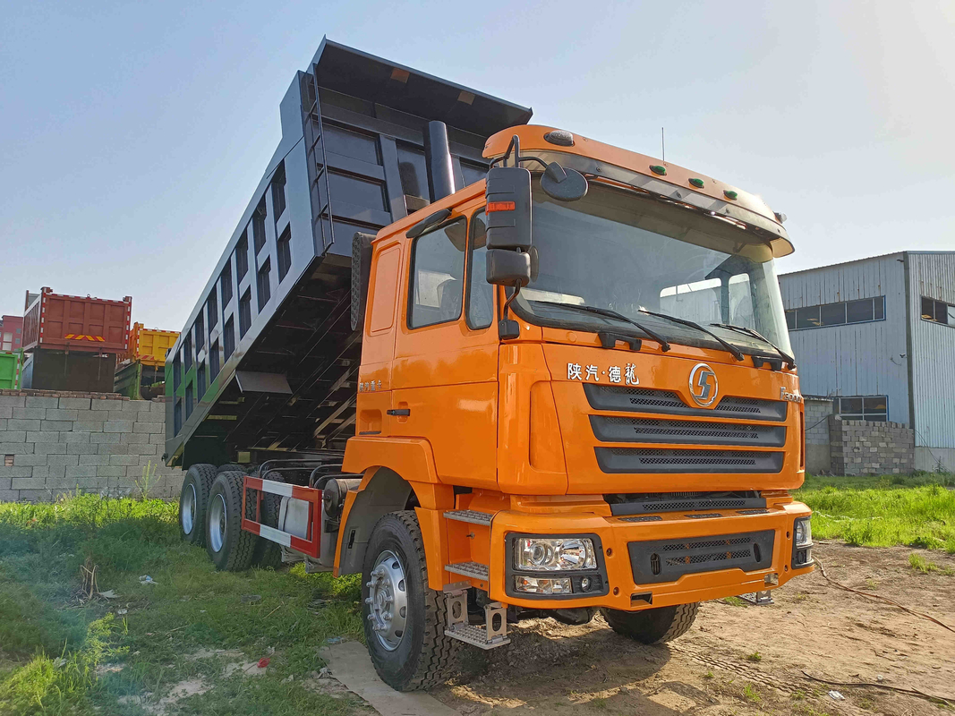 第2手トラックの平屋根の小屋は変速機8.7メートルの速く380hp 6×4 SHACMAN D'LONG F3000のダンプ トラックを使用した