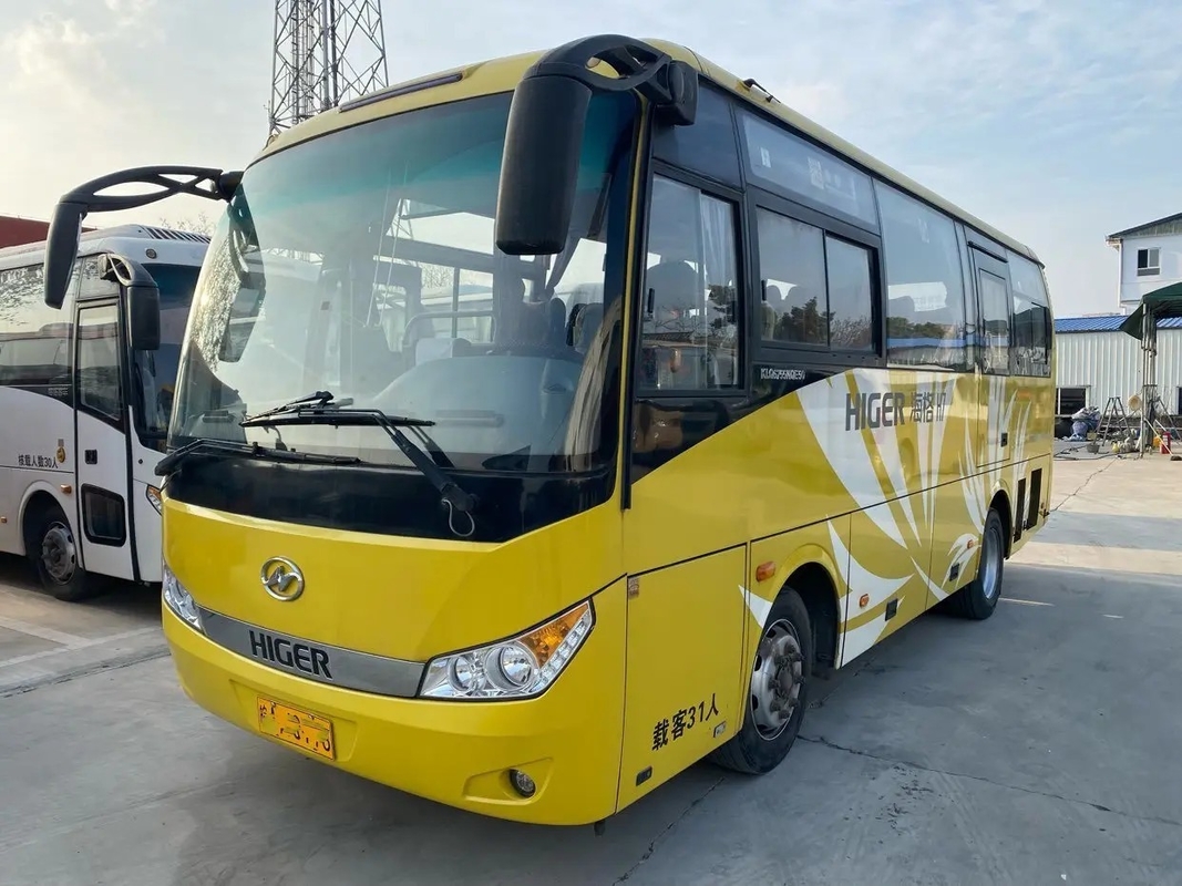 使用された都市バスYuchaiエンジン4シリンダー31座席スライディング ウインドウの外的な振動ドアはKLQ6755を使用した
