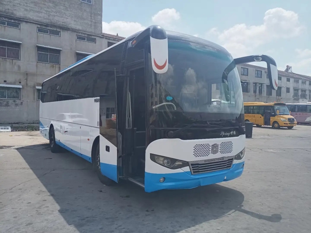 エアコンZhongtong LCK6108Dが付いている使用された教会バス前部エンジン6シリンダー220hpリーフ・スプリング45座席