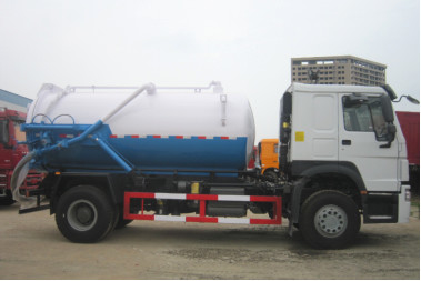 使用された廃水のトラック10mの³のタンカー容量4×2ドライブ モード真新しい下水の吸引のトラック11トンの