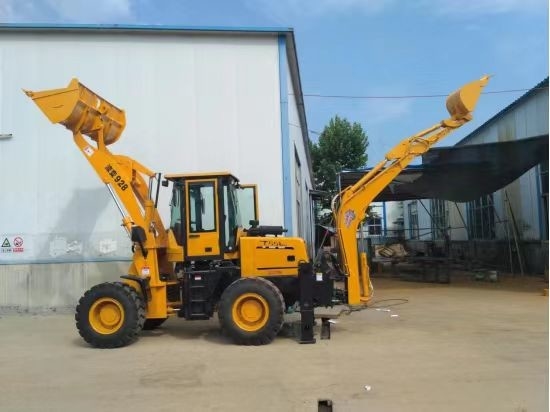 使用された商業トラックは3.4トン車両総量を最高の掘る深さの真新しいバックホウの積込み機2メートルの