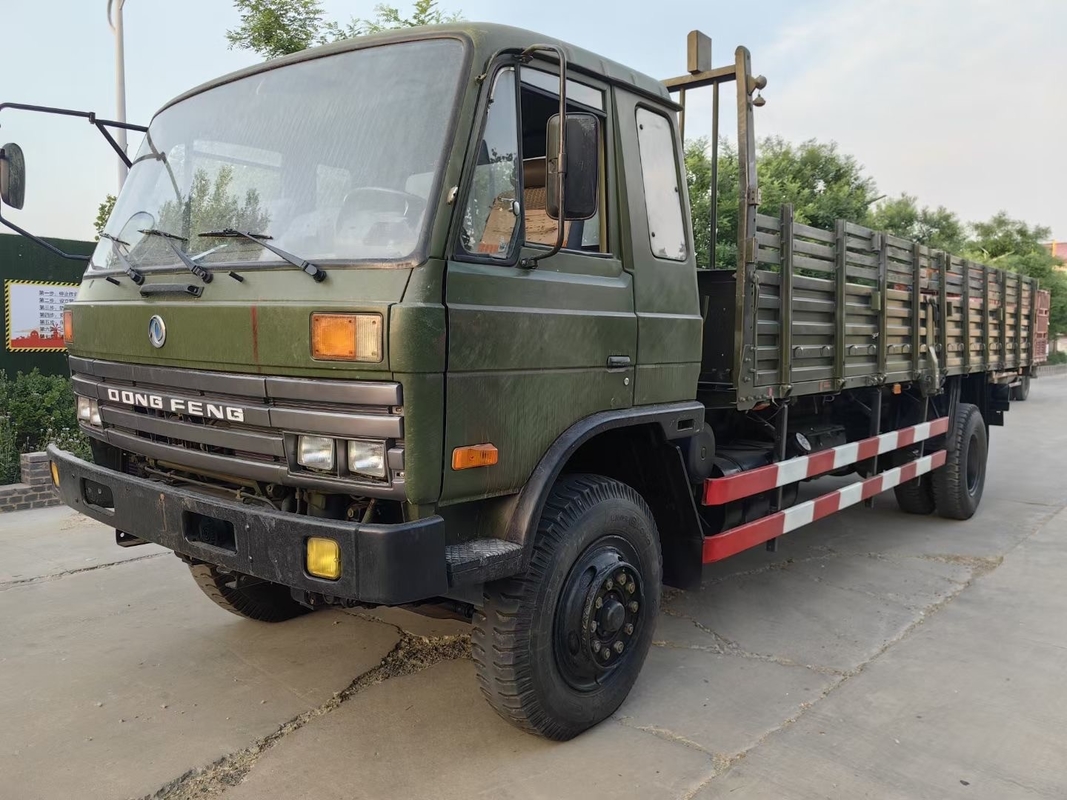 使用された軽トラックのCummins Engine 4×2ドライブ モードLHD/RHDは6.8トンのDonfengの貨物トラックを車両総量使用した