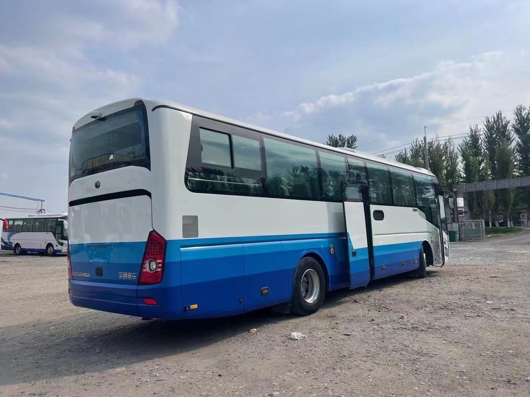 旅行バス32座席Weichaiエンジン336hpの中間のドアの手荷物棚LHD/RHD第2手のYutong使用されたバスZK6122