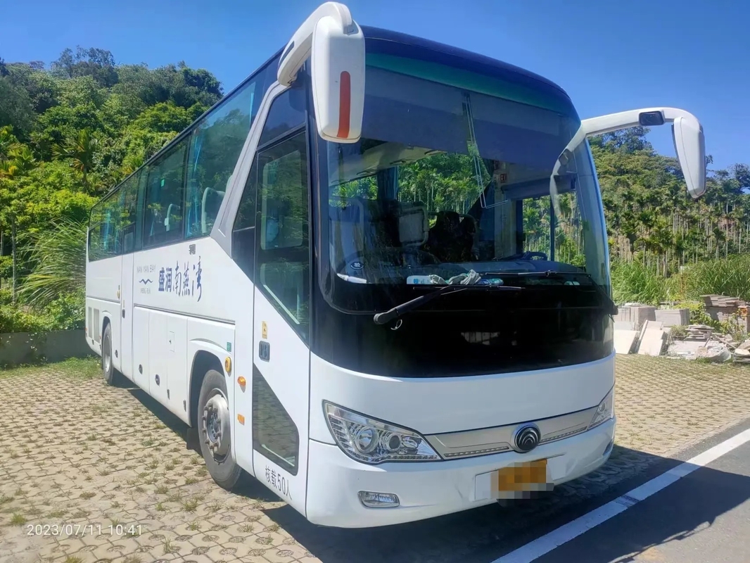 使用された客車は第2手のYutongバスZK6119リーフ・スプリング50座席両開きドアまれなエンジンの左手ドライブ