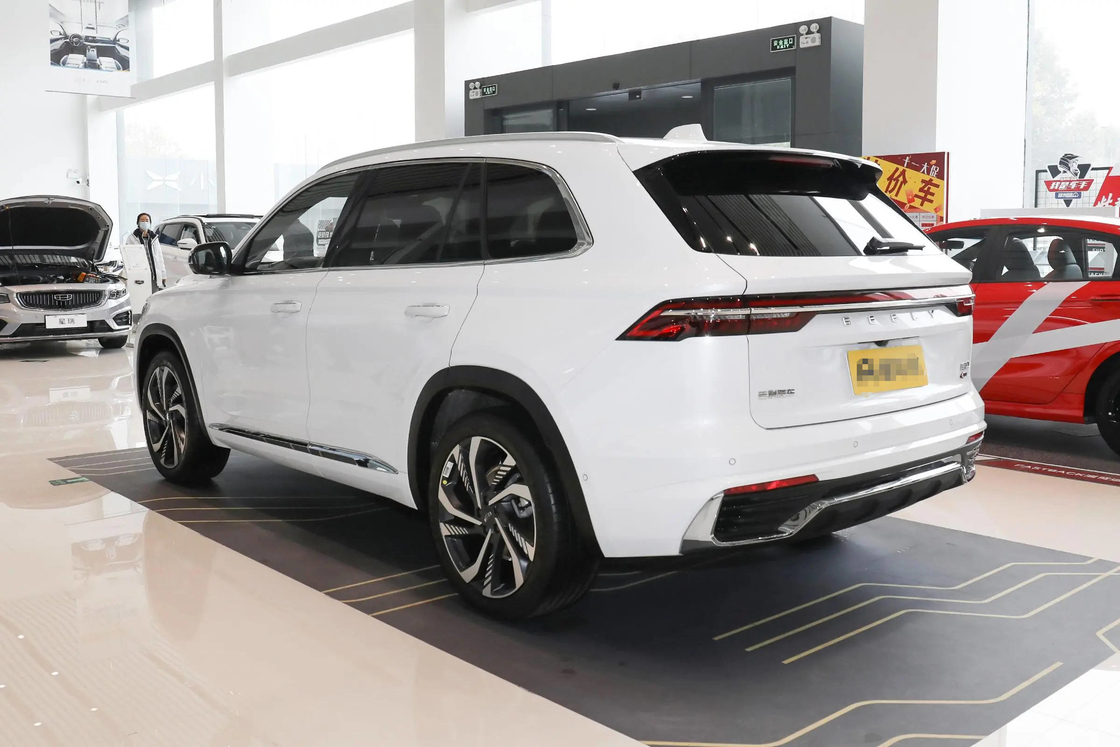 中国車 ジーリーSUV 4*4 ドライブモード 5 席 左手ドライブ エアコン