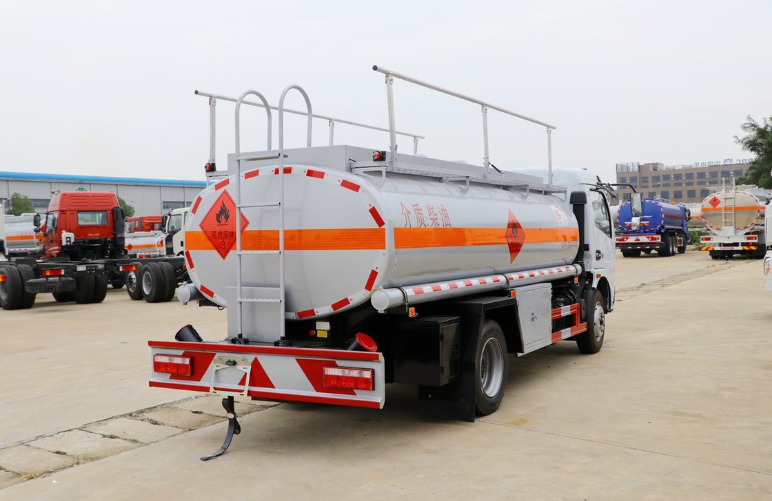 小型油タンカー 7.6 キュービック 4*2 ドライブモード ドンフェン 新型トラック シングルキャビ リーフスプリング