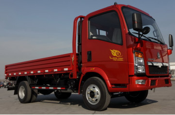 3トンのトラック 長さ 貨物タンク ホウ 4*2 フラットボックス トラック トラック シングルキャビン RHD ユーロ2
