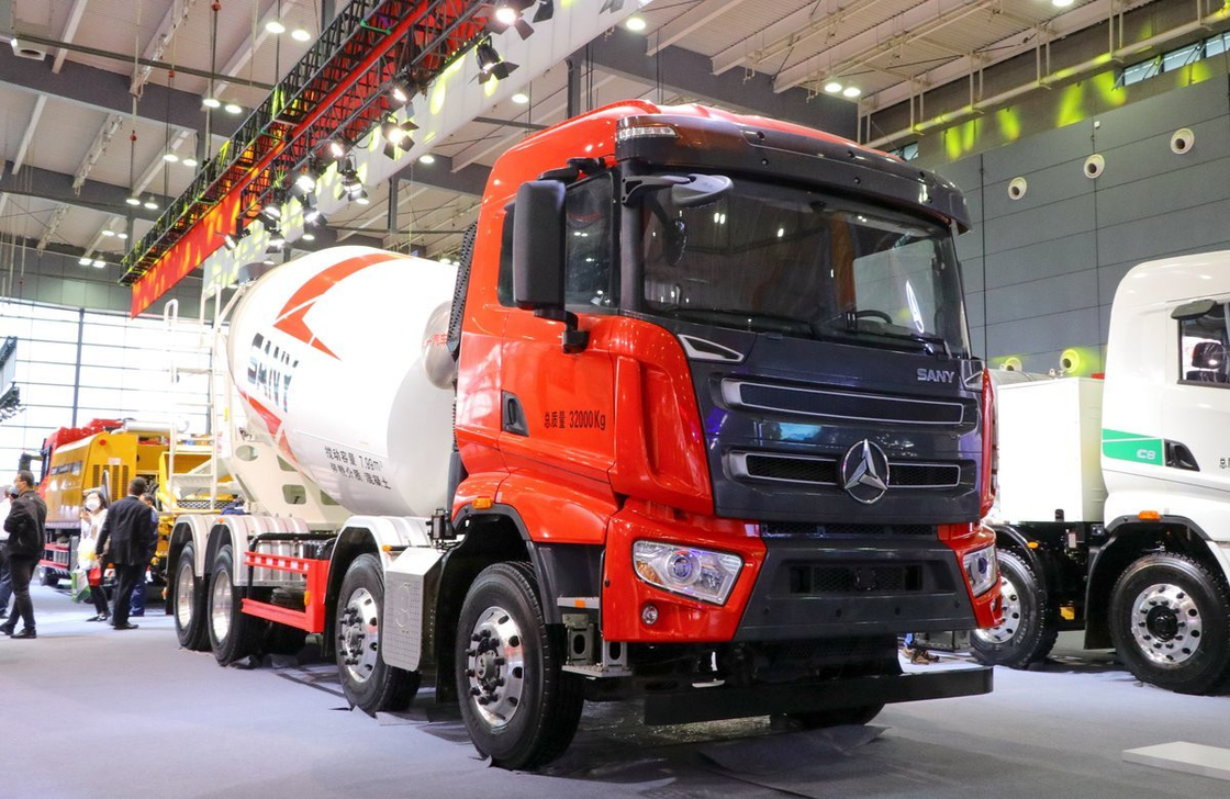 コンクリート輸送トラック 8×4 サニーミキサー 8 キュービックヒノエンジン 307hp 12速トランスミッション