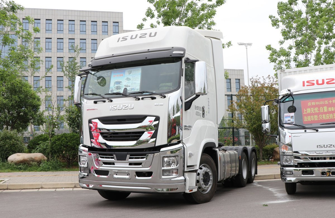 トラクター トラック 価格 貿易 ZF ギアボックス オートマティック 6×4 ISUZU トレーラーヘッド 520hp 高屋根キャビネット