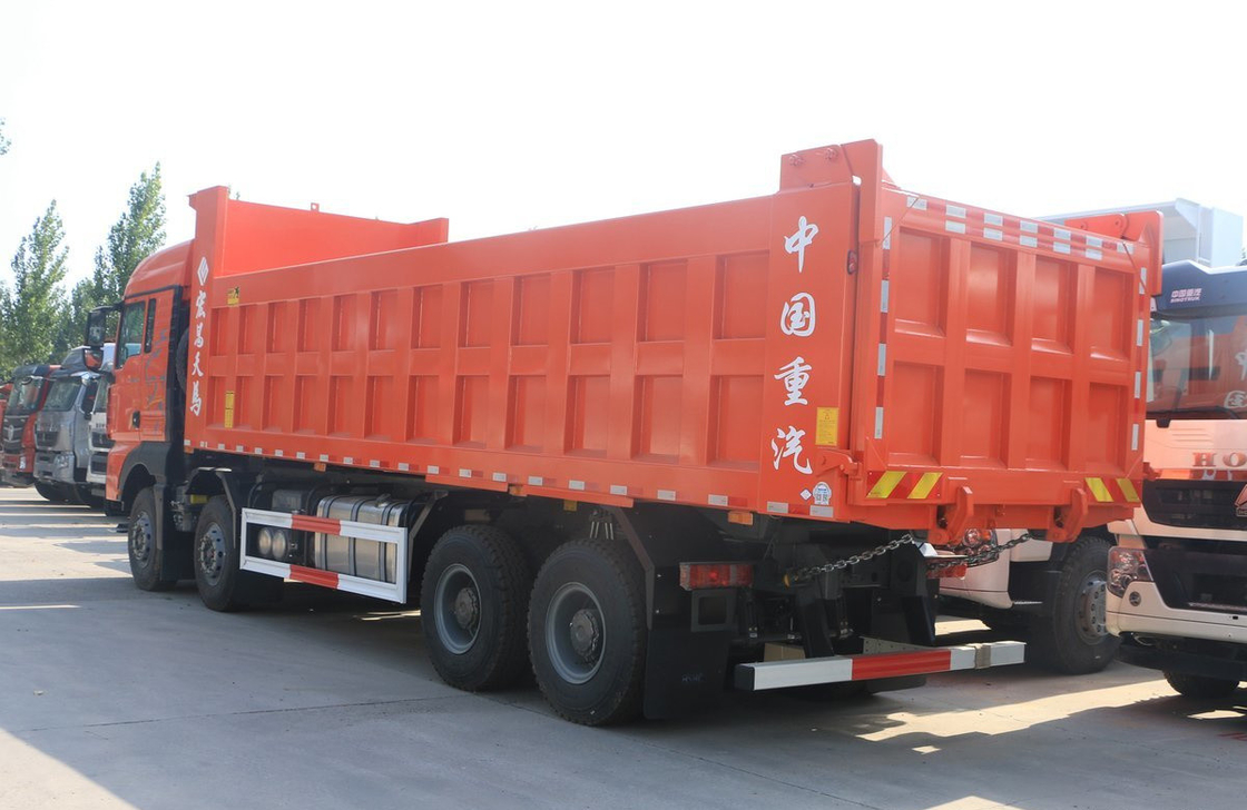 Sinotruk UK 中古 ティッパー トラック 8×4 シトラック G7H 重荷 12.5L 収納量 シングルスリーパー