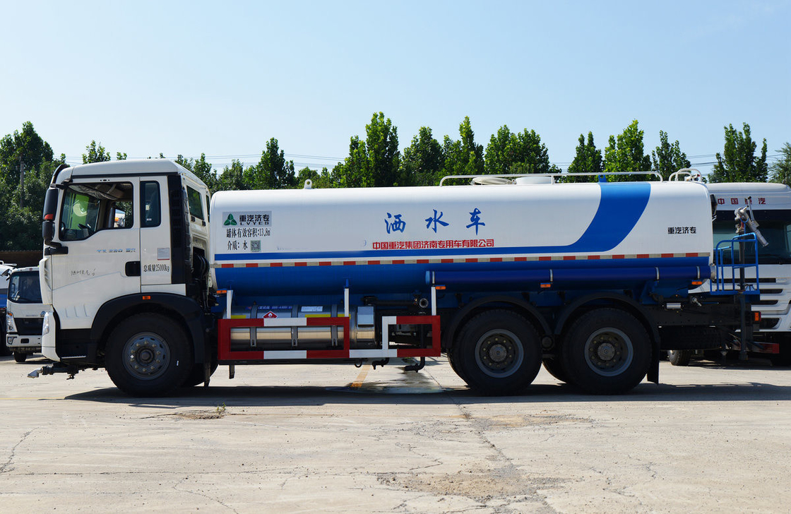 水タンカー トラック Howo 6*4 Sinotruck 10輪 LNG 260hp エンジン 14立方タンカー LHD/RHD