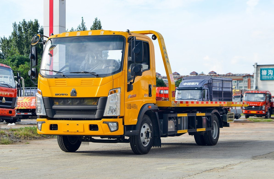 フラットベッド カー トレーラー トラック Howo 4*2 小型牽引 トラック シングルキャビ 荷重 2 トン LHD/RHD