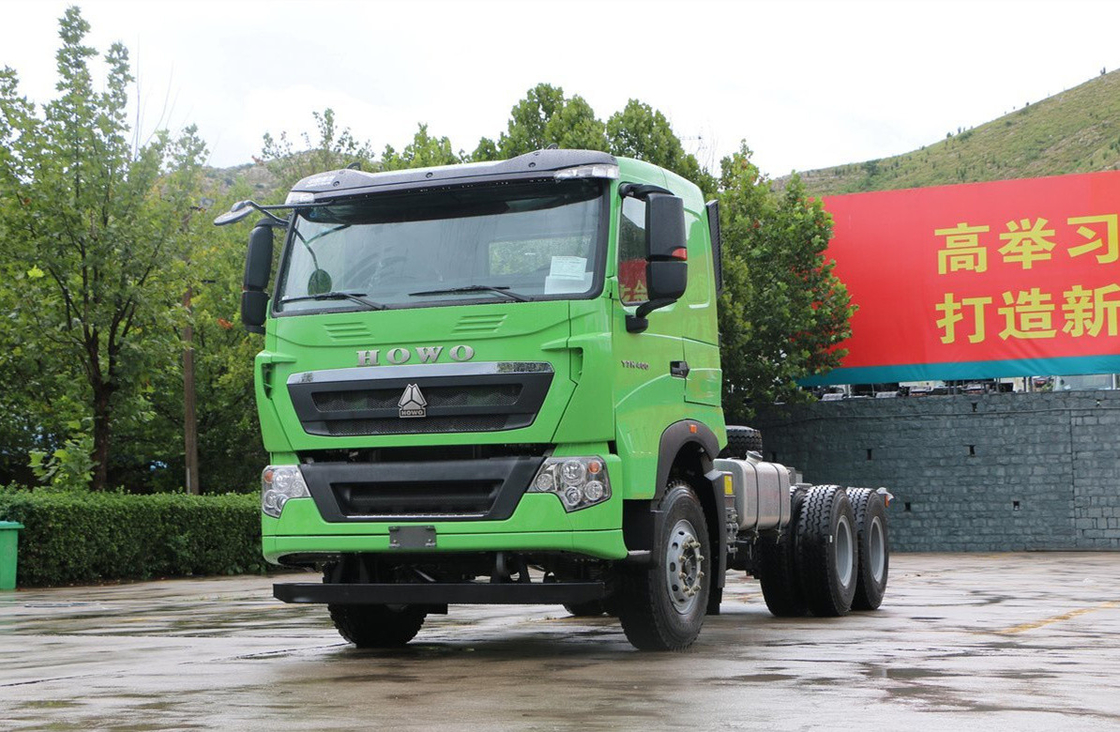 6*4 ダンプトラック サプライヤー シノトラック ホウ T7H グリーン カラー 6 シリンダー 400hp 強力なエンジン