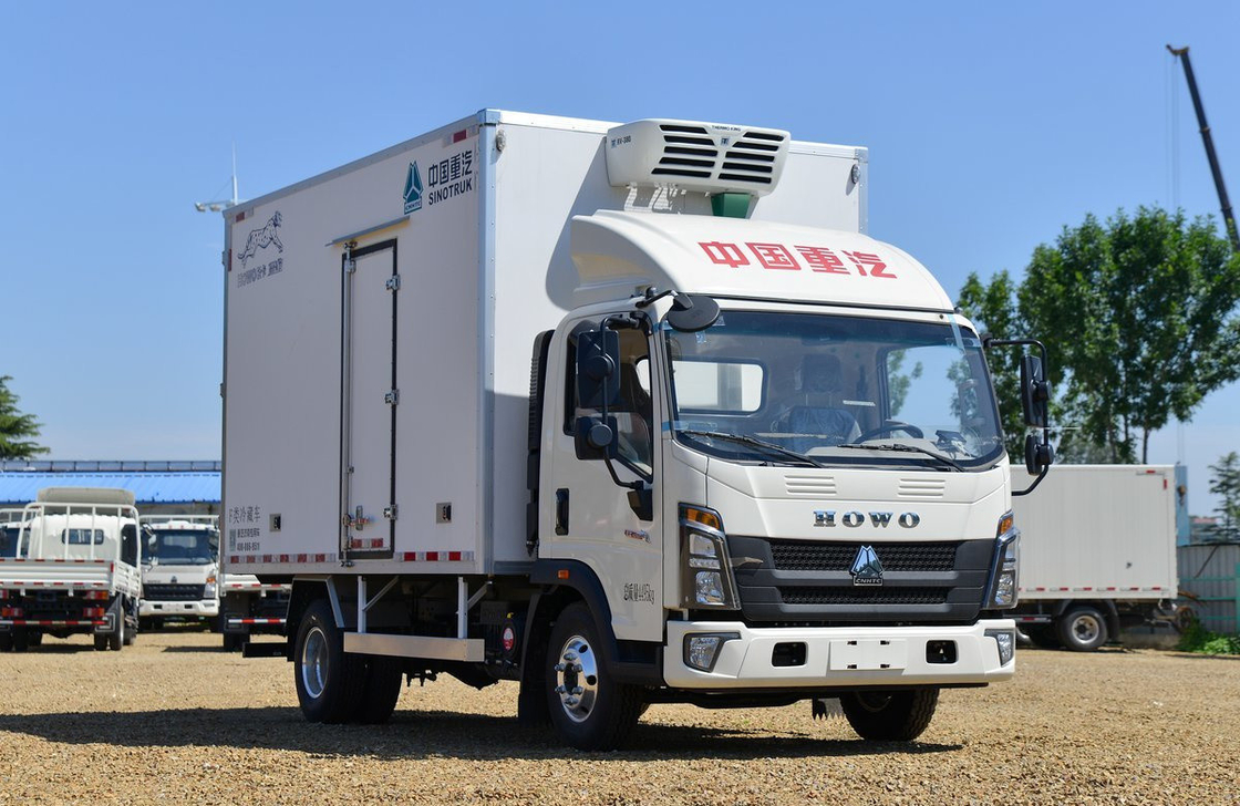 シノトラック ホウ 4*2 シングルアクセル 冷蔵庫 トラック バン ボックス 20立方