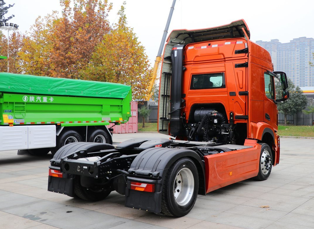 トラクター トラック 全新 4*2 シャックマン H6000 シングルアクセル ウェイチャイ 430hp 一列半