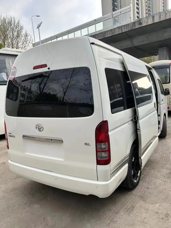 Hiace 13席4ドア前輪駆動 ガソリンエンジンの快適さと事故のない中古ミニバス