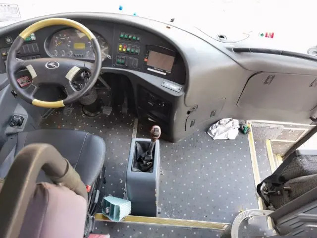 左手運転 大手荷物スペース 45席 大型キング 長所利用バス