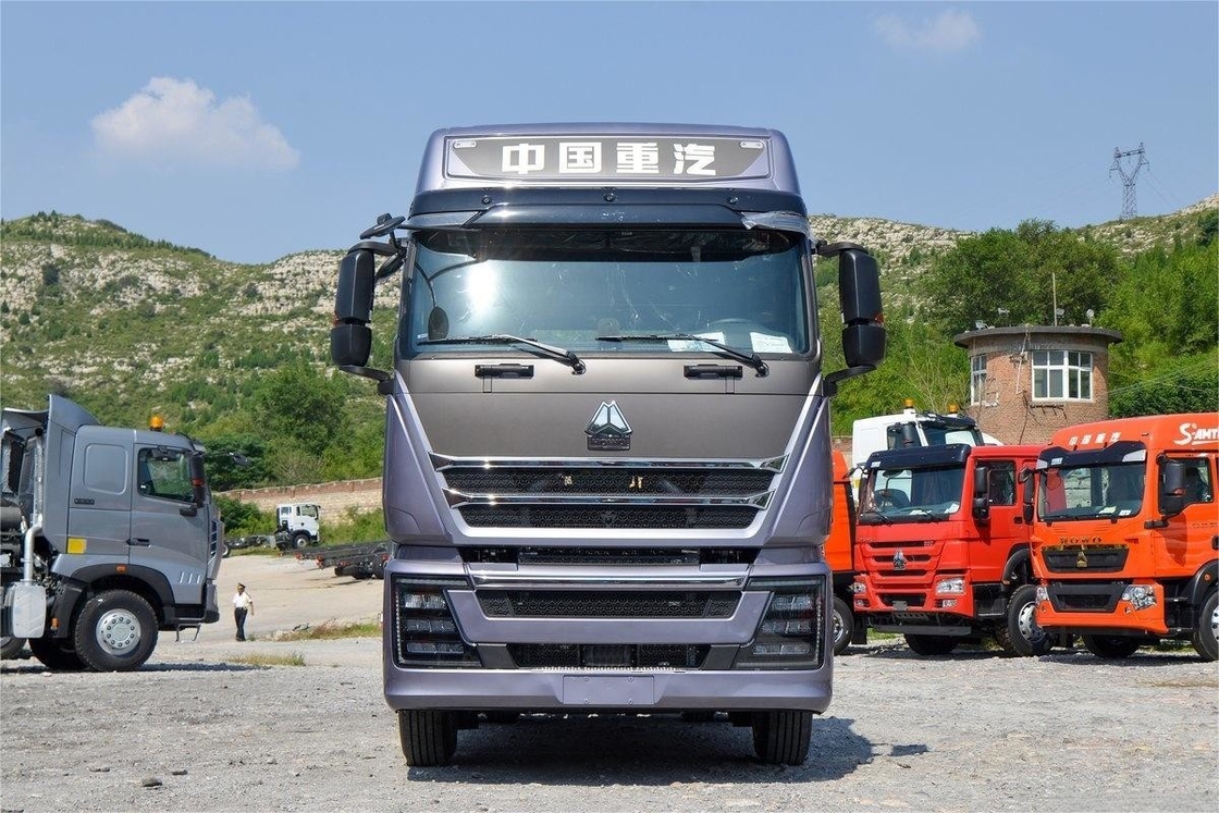 HOWO TH7 トラック 610HP 6*4 AMT オートマティック 危険品 トラクター トラック 高屋根デフレクター