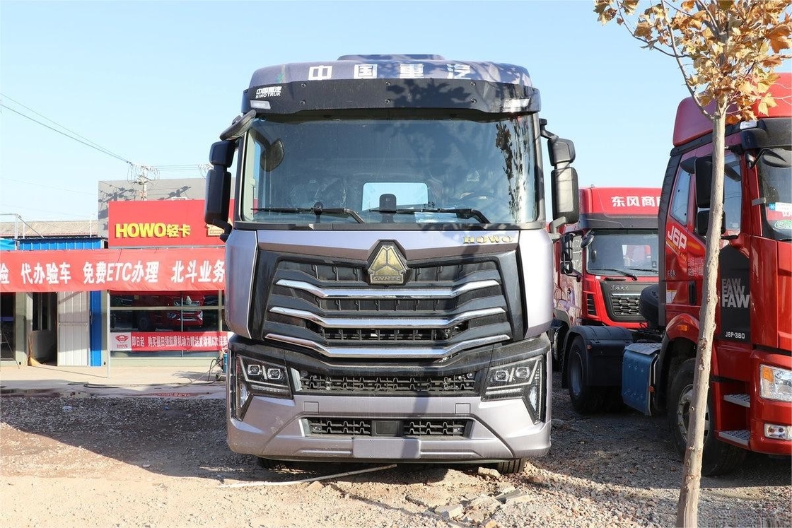 HOWO 重荷トラック トラクター 高屋根デフレクター 6X4 ディーゼル 16 ギア 480 馬力 国立VI