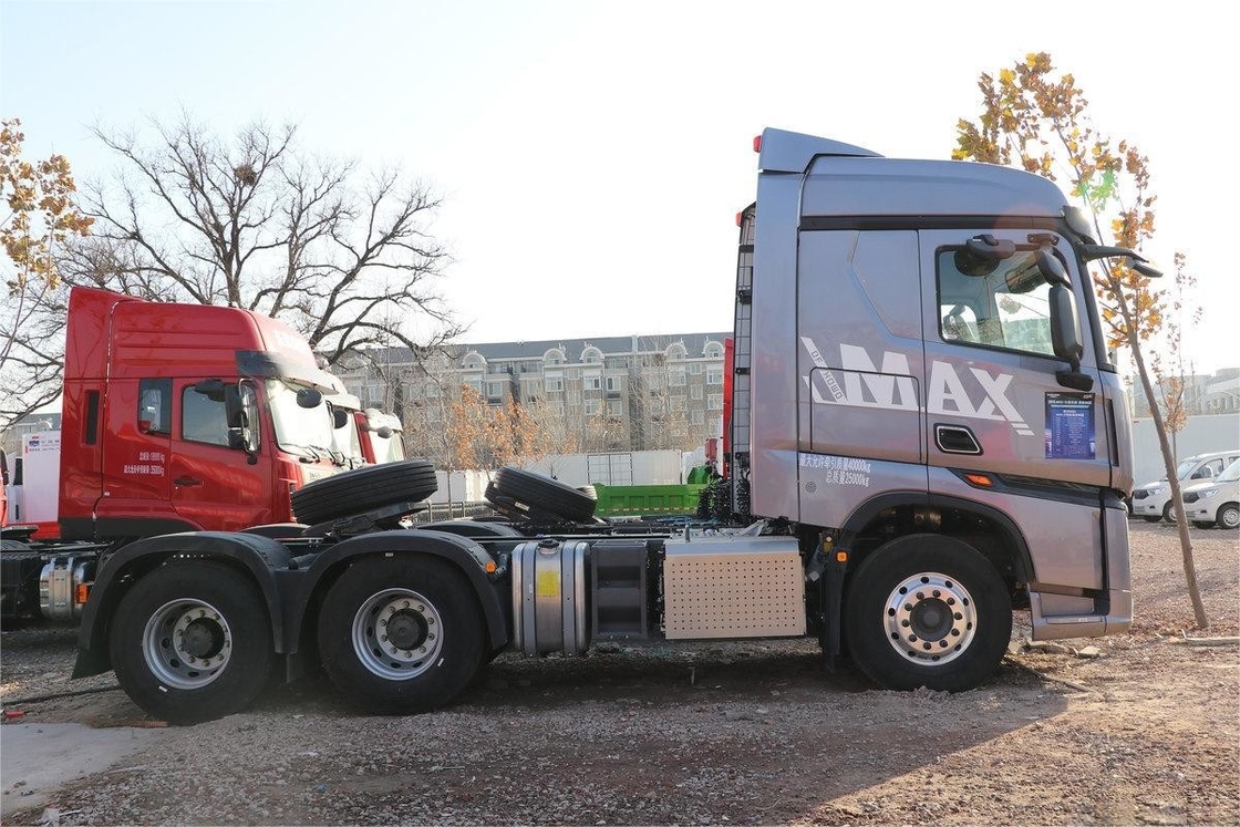 HOWO 重荷トラック トラクター 高屋根デフレクター 6X4 ディーゼル 16 ギア 480 馬力 国立VI