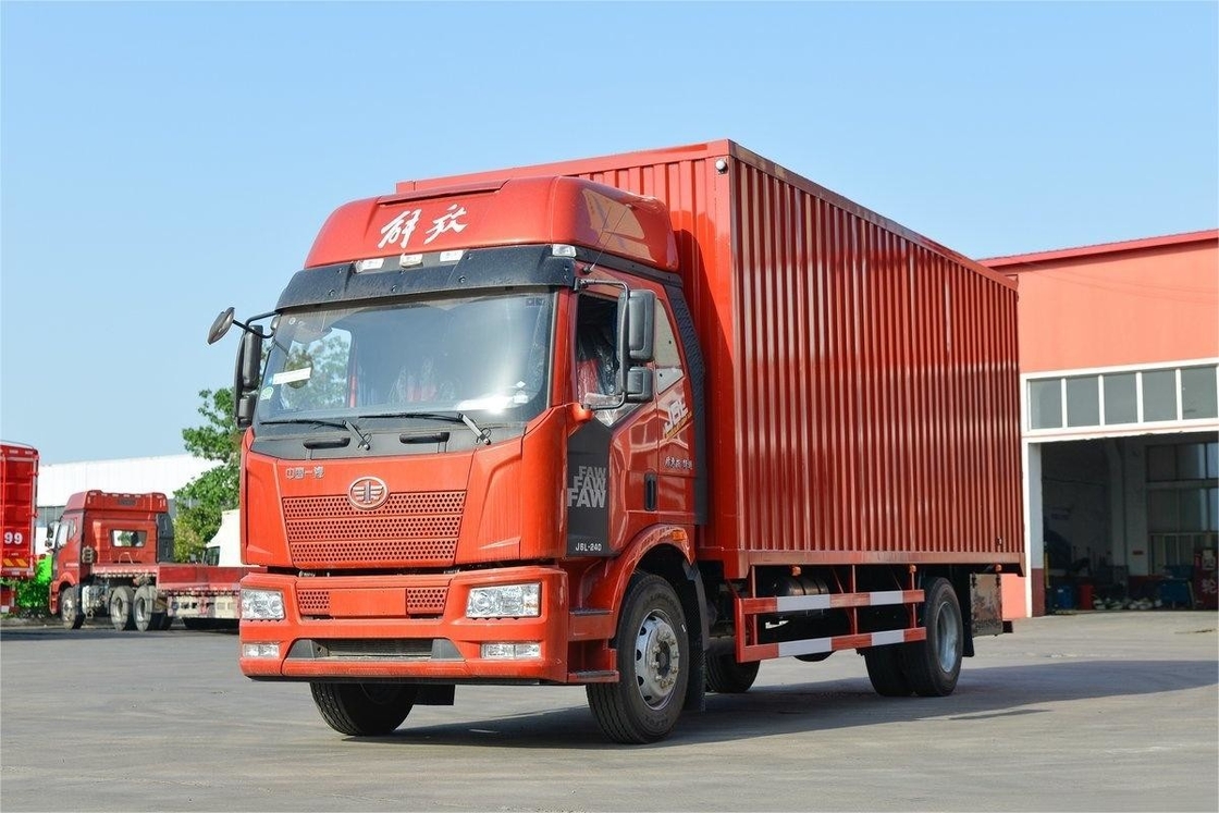 FAW J6L シングルアクセル ジーファング 中型トラック 240HP 4X2 8スピード 6.8m バントラック サイドドア