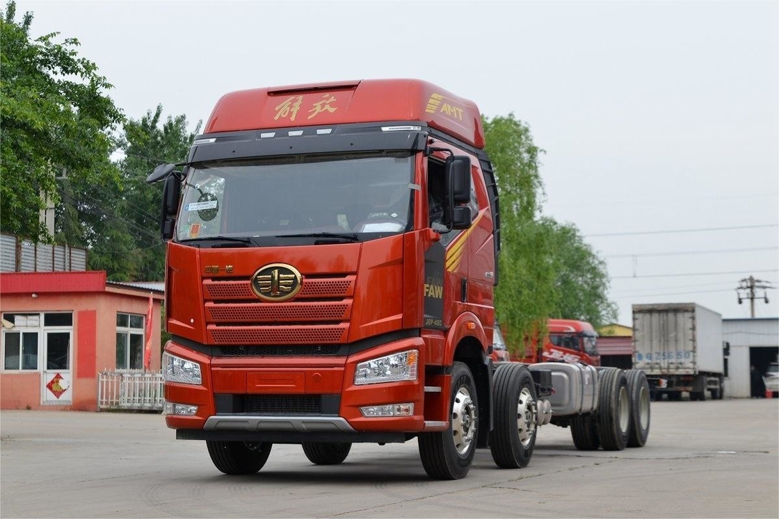 FAW ジーファング重型トラック 高速10速ディーゼル 8X4 320HP 9.5m レンディング 運搬トラック シャーシ