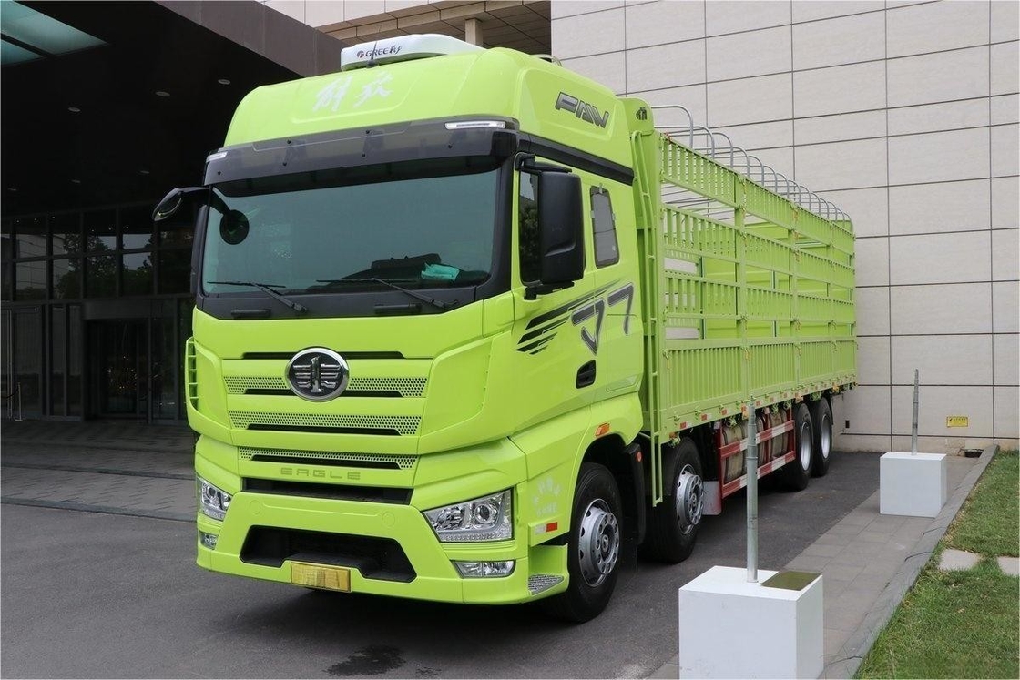 ジファング重型フェンストラック グリーンボディ 高屋根 460HP 8X4 9.4m 12速ディーゼルトラック