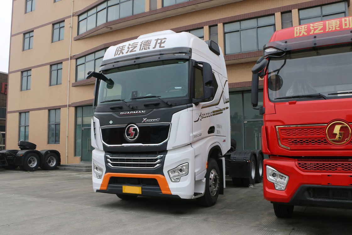 シャックマン トラクター トラック X5000S 単列半席 560馬力 12速 6X4 LNG トラクター