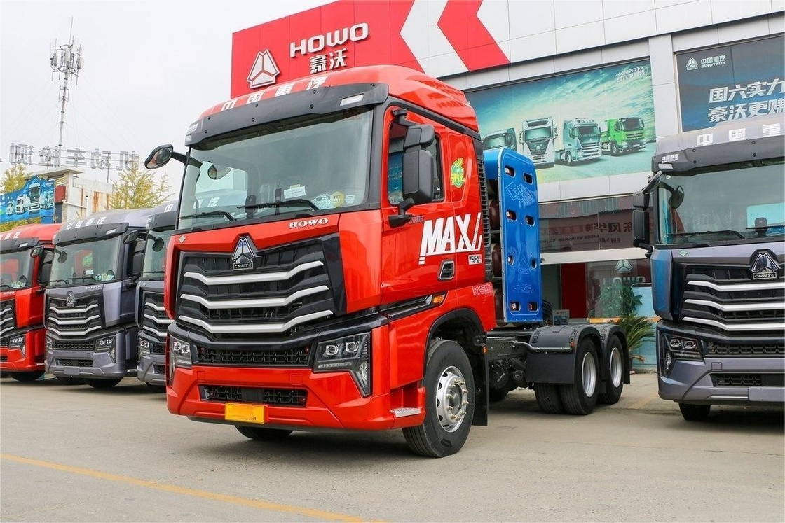 460hp HOWO重型トラック 6X4 CNG 後ろのダブルアクセル 後ろの8輪トラクター 国産VI