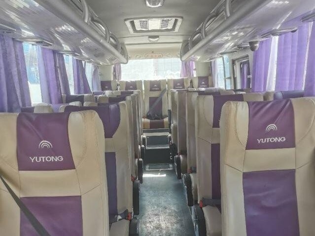中古 ユートンバス バス ZK6808 左手運転 30席 葉の春 アフリカでの使用