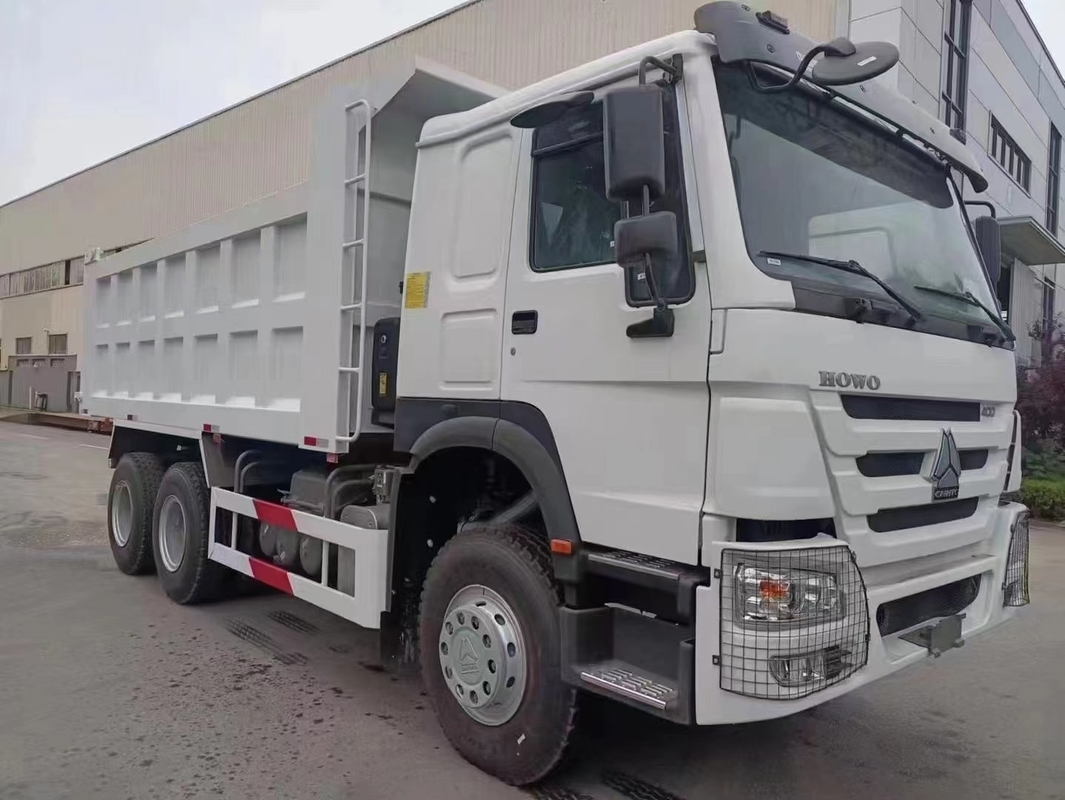 シノトルク ホウ 6x4 トラック ユーロ2 ダンプ トラック シングル スリーパー 20-40 トン 積載 葉の春