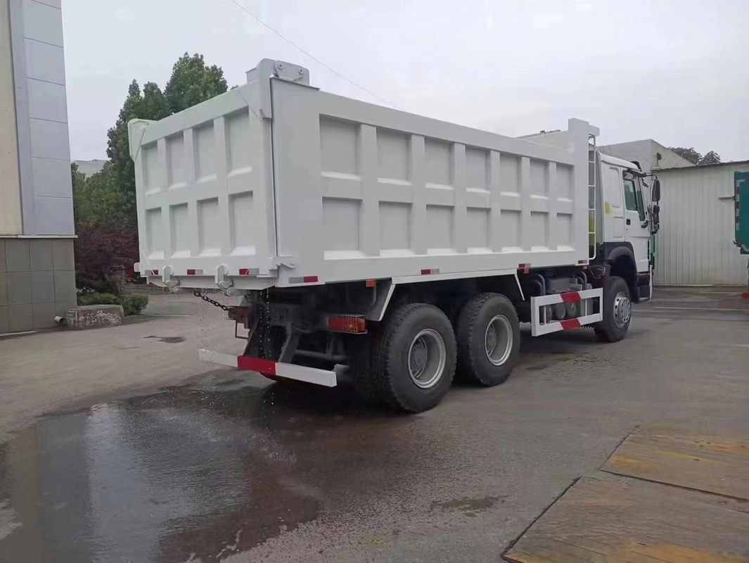 シノトルク ホウ 6x4 トラック ユーロ2 ダンプ トラック シングル スリーパー 20-40 トン 積載 葉の春