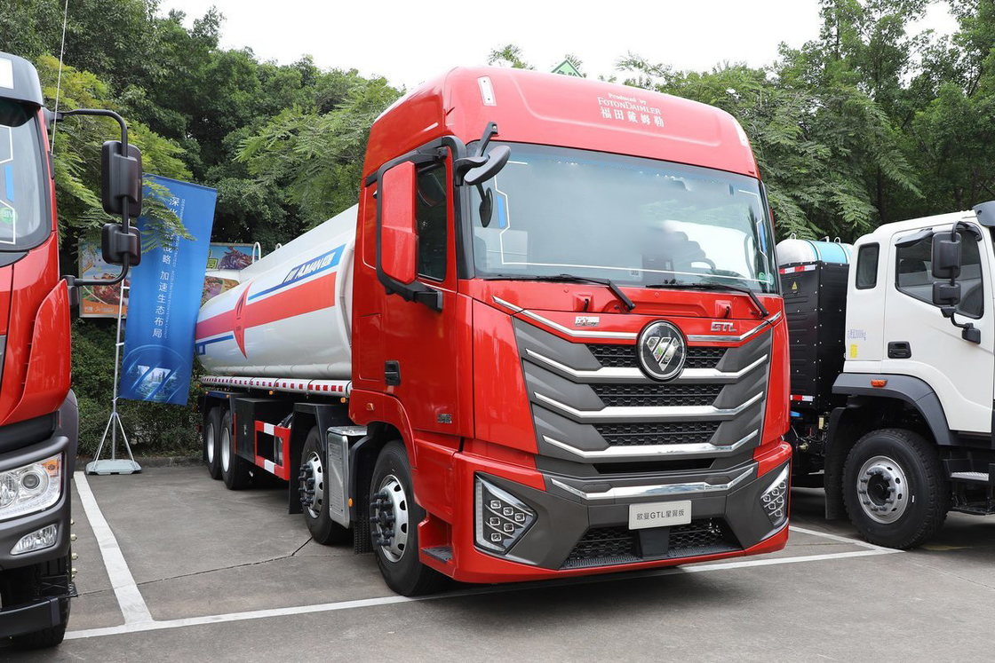 Auman HFV5320 GTL 半列座席 ディーゼル 12速 360HP 8X4 燃料タンク 30m3 フォトン オイルタンカー トラック
