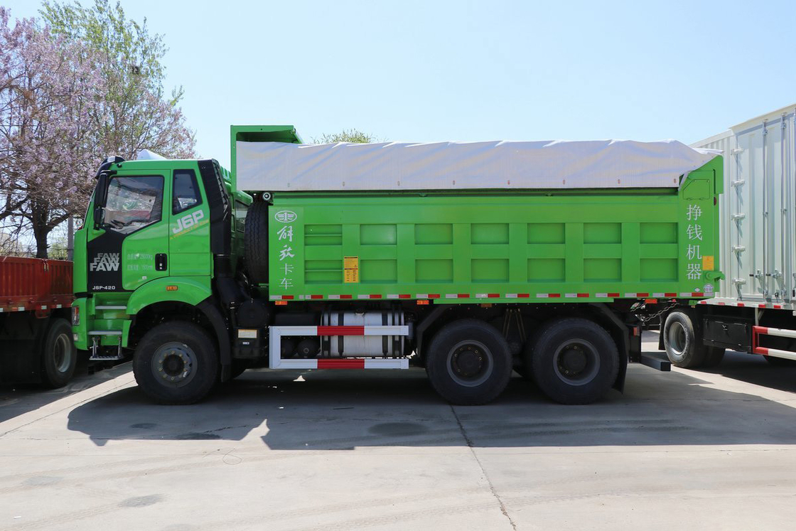 FAW CA3250 エアバッグ ショック吸収座席 重荷トラック 420HP フラットトップ キャビ 6X4 5.8m ジーファング ダンプトラック