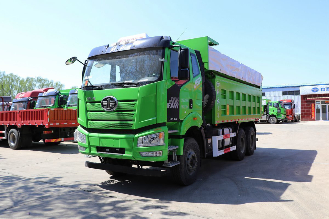 FAW CA3250 エアバッグ ショック吸収座席 重荷トラック 420HP フラットトップ キャビ 6X4 5.8m ジーファング ダンプトラック
