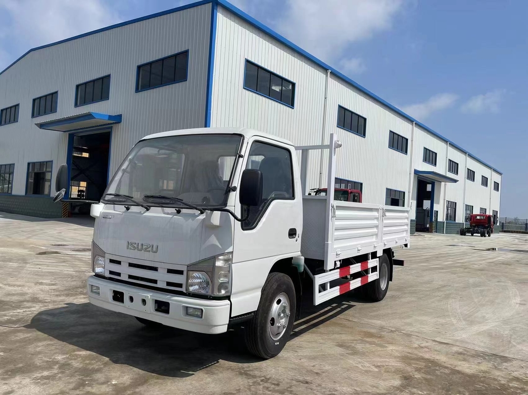 貨物トラック 4x2 ISUZU シングルキャビン ユーロ4 エミション 100P 軽トラック 3.5 トン ダブルバックタイヤ