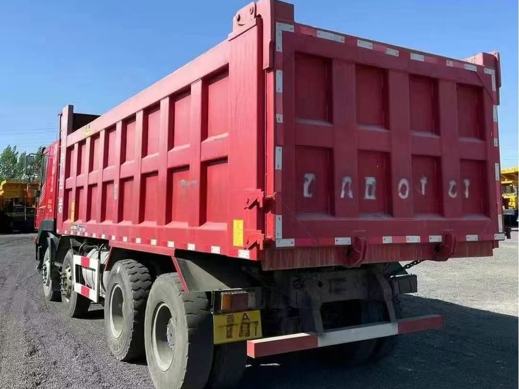 中国 中古トラック 重型SAIC 香港タンプトラック 8×4 イベコ トラック テクノロジー 左手駆動 390hp