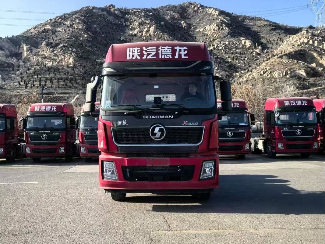 中古の重荷牽引トラックと頭 2023年 SHACMAN X5000 ウェイチャイエンジン 530hp FASTギアボックス