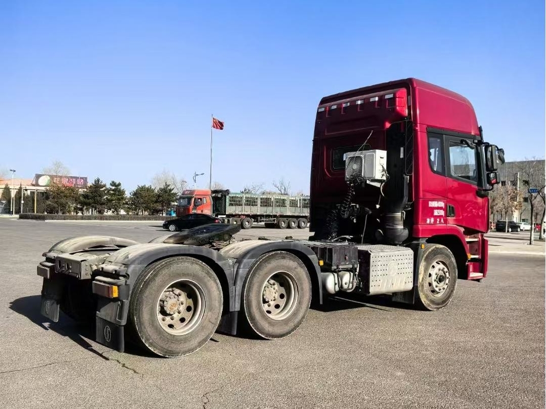 中古の重荷牽引トラックと頭 2023年 SHACMAN X5000 ウェイチャイエンジン 530hp FASTギアボックス