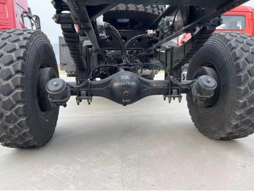 4×4貨物トラック ダンフェンフェンス トラック 葉の春 10トンの荷重 悪い道路運転 ユーロ5