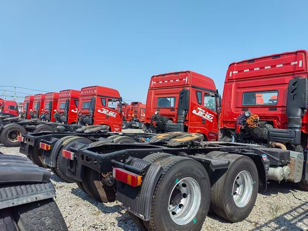 中古 トラクター トラック ヘッド FAW ジーファング トラック JH6 モデル 低走行距離 2020年 燃費効率の良いエンジン