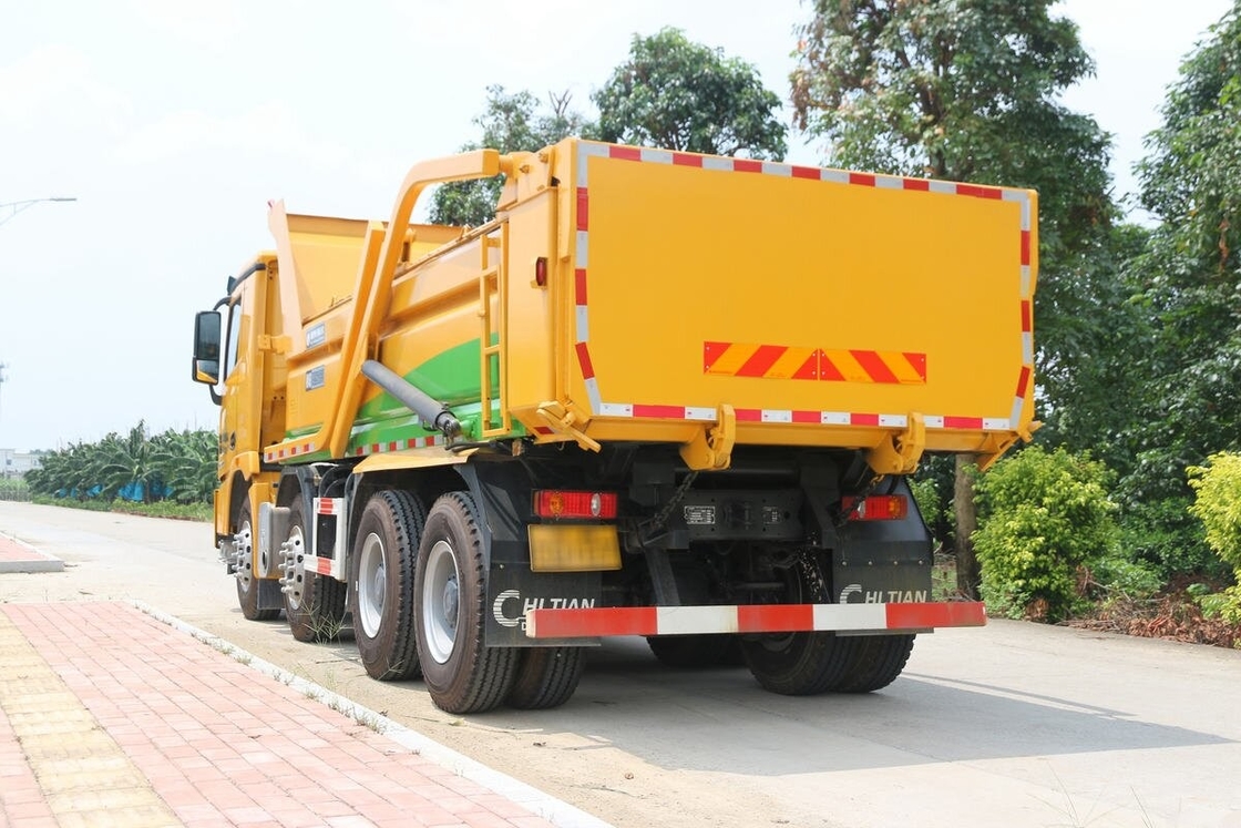 中古ダンプトラック 400馬力 XCMG G7 8*4 駆動方式 建設資材運搬ダンプ