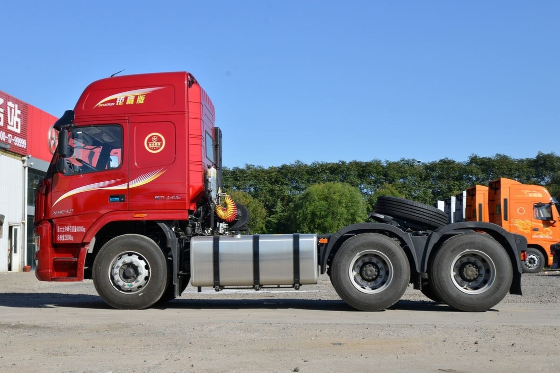 中古 トラクター トラック Dayun N8E 6*4 ドライブモード 430hp 重荷 長距離牽引 道路補助