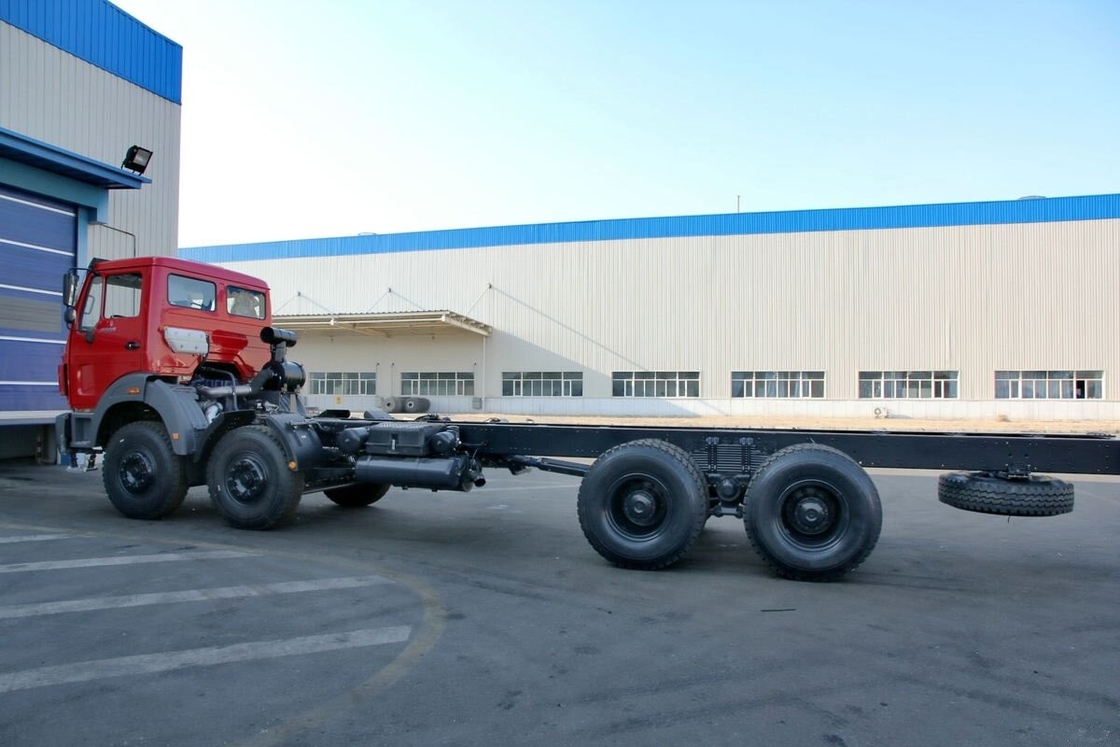 中古貨物トラックシャーシ販売用 Beiben Ng80 8×4 ドライブモード 336hp お手頃価格の輸送用中古トラック