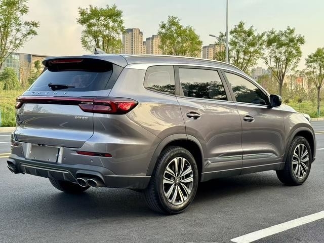 手頃な価格のファミリーSUV 中古輸出 2nd Chery Tiggo 8 高性能 LHD 中古SUV ガーナ向け